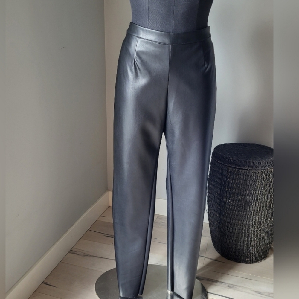 🆕️ Esqualo faux leather pants